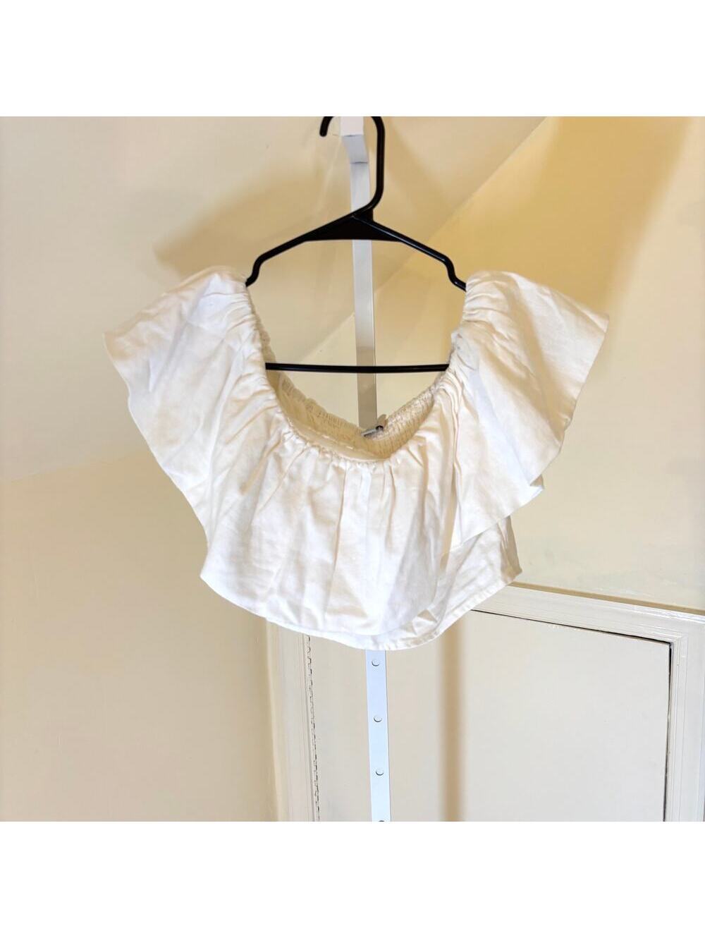 A New Day NWT Women's Cream Off Shoulder Cropped Fitted Blouse XS